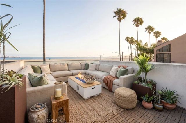 5277 E Ocean, Long Beach, CA 90803