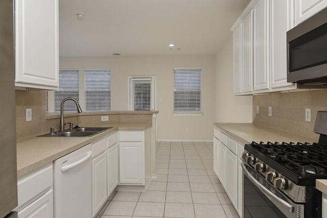 102 Blue Creek, The Woodlands, TX 77382