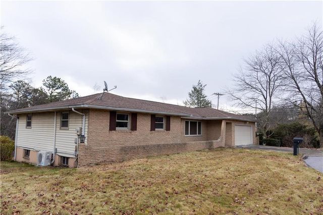 1 Circle Drive, Luzerne, PA 18201