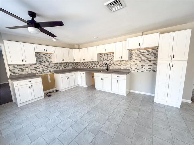 1 Circle Drive, Luzerne, PA 18201