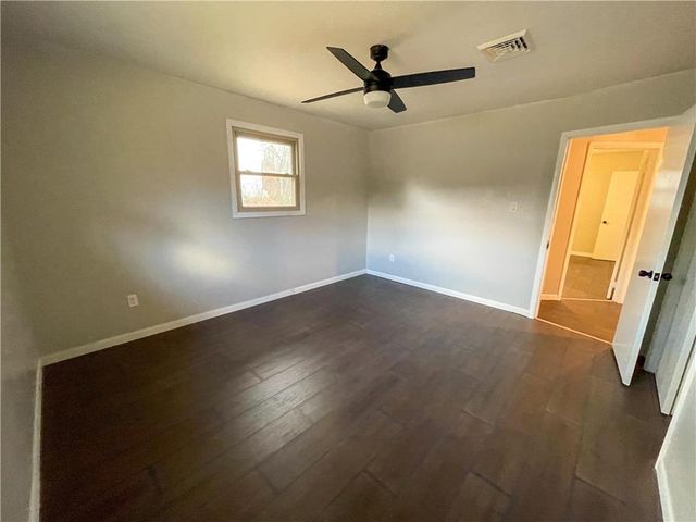 1 Circle Drive, Luzerne, PA 18201
