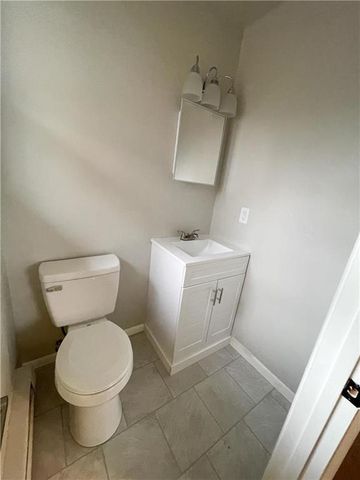 1 Circle Drive, Luzerne, PA 18201