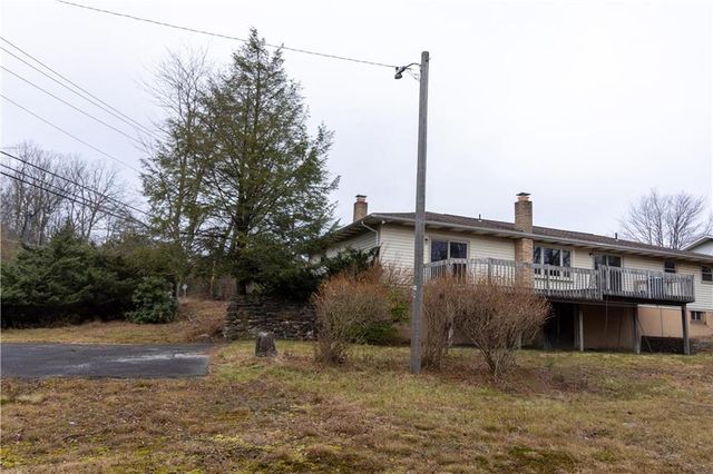 1 Circle Drive, Luzerne, PA 18201