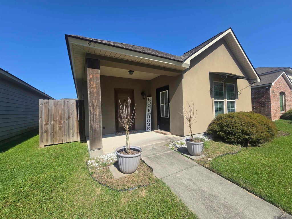 1412 Alouette Dr, Baton Rouge, LA 70820