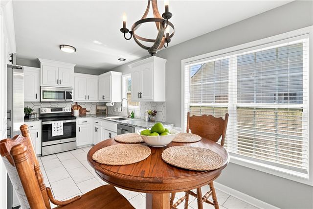 241 Cool Water Court, Boiling Springs, SC 29316