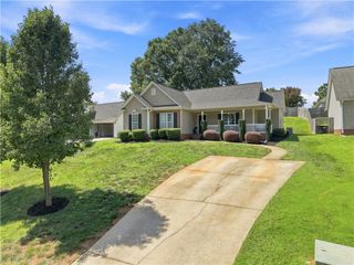 241 Cool Water Court, Boiling Springs, SC 29316