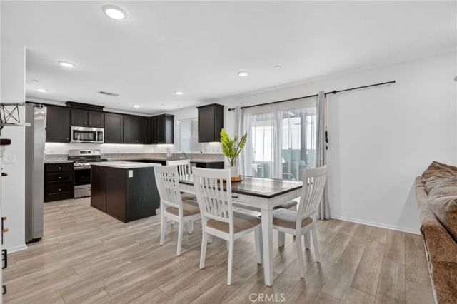 32970 Pacifica Pl, Lake Elsinore, CA 92530