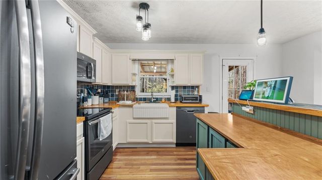 587 Colbert Road, Dallas, GA 30132