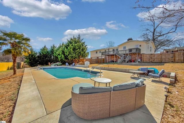 145 Oak Park Drive, Mauldin, SC 29662