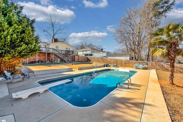 145 Oak Park Drive, Mauldin, SC 29662