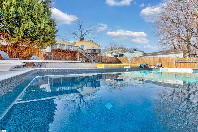 145 Oak Park Drive, Mauldin, SC 29662