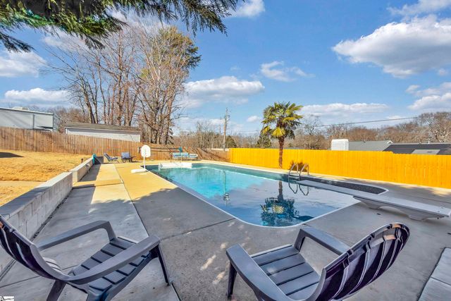 145 Oak Park Drive, Mauldin, SC 29662