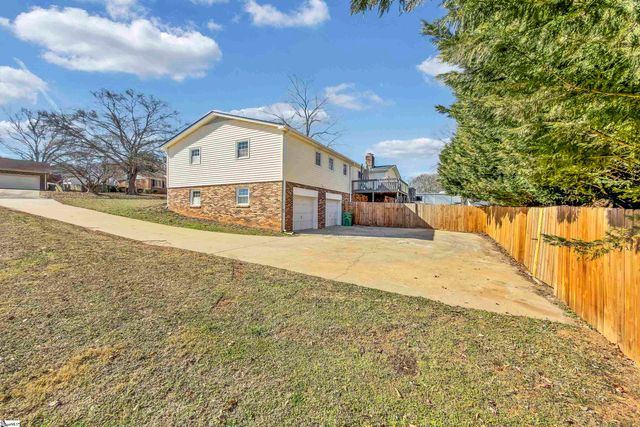 145 Oak Park Drive, Mauldin, SC 29662