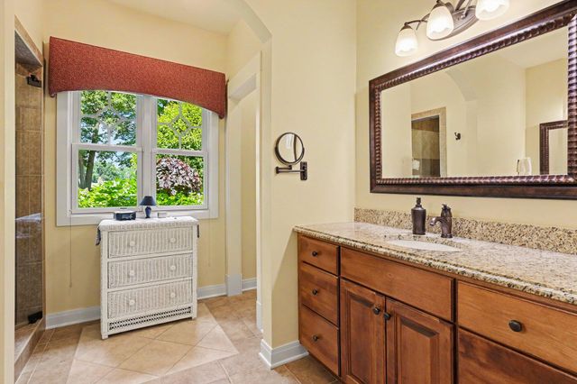 4492 Oak Arbor Drive NE, Grand Rapids, MI 49525