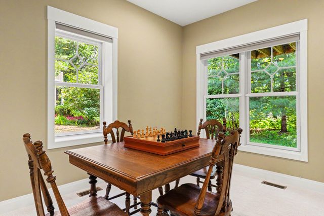 4492 Oak Arbor Drive NE, Grand Rapids, MI 49525