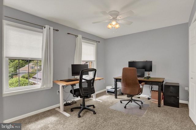 4194 NANTUCKET DR, Mechanicsburg, PA 17050