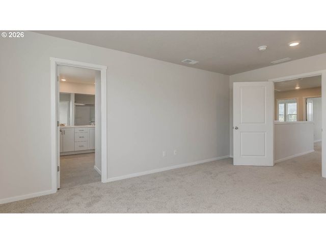 3703 Sw 36th St, Gresham, OR 97080