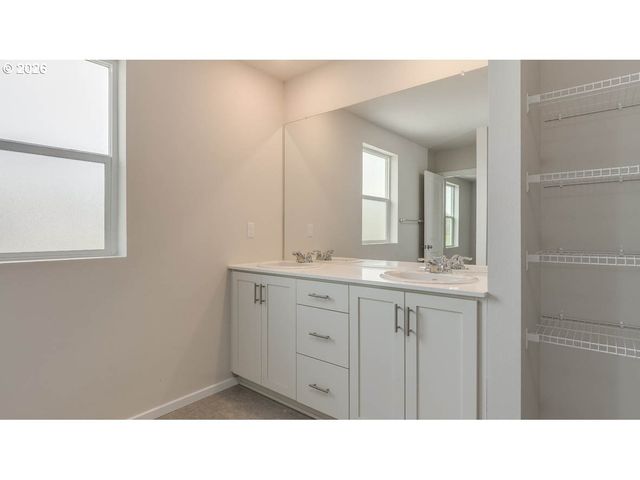 3703 Sw 36th St, Gresham, OR 97080