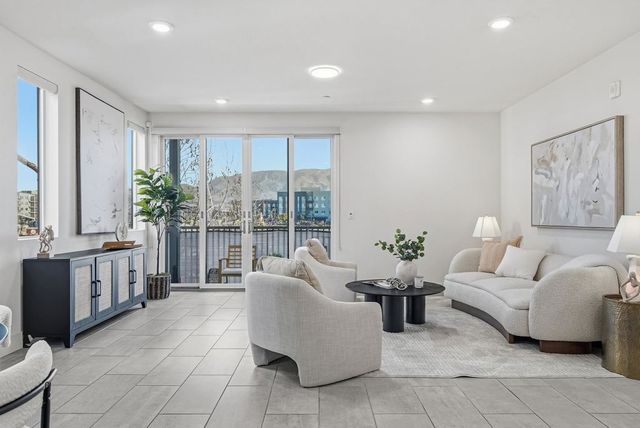 45235 Wisdom Rd. 1000, Fremont, CA 94538