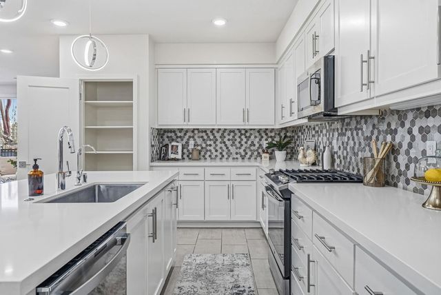 45235 Wisdom Rd. 1000, Fremont, CA 94538