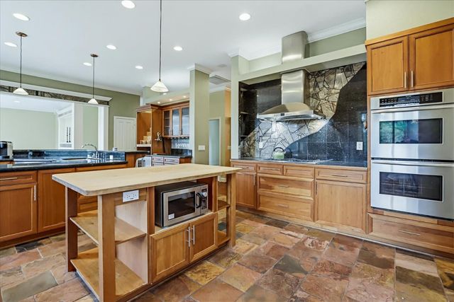 10304 Banner Lava Cap Rd, Nevada City, CA 95959