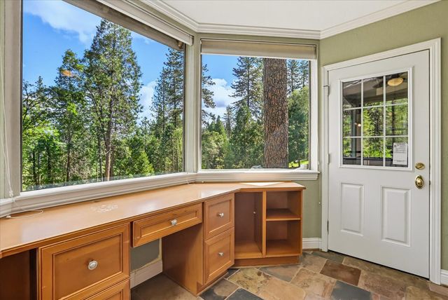 10304 Banner Lava Cap Rd, Nevada City, CA 95959