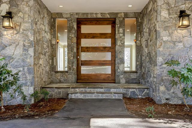 10304 Banner Lava Cap Rd, Nevada City, CA 95959