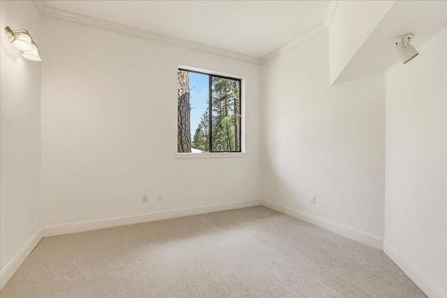 10304 Banner Lava Cap Rd, Nevada City, CA 95959