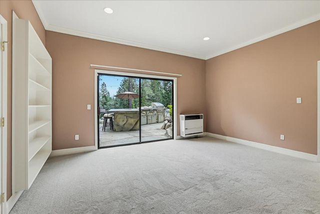 10304 Banner Lava Cap Rd, Nevada City, CA 95959