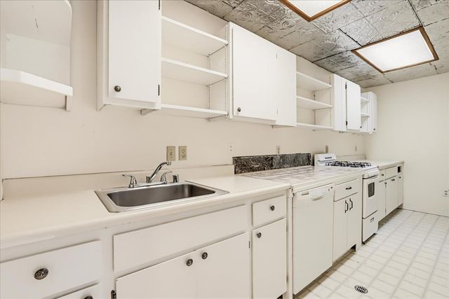10304 Banner Lava Cap Rd, Nevada City, CA 95959