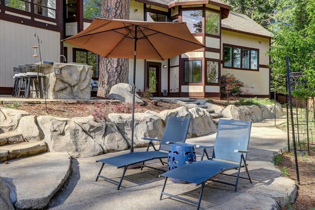 10304 Banner Lava Cap Rd, Nevada City, CA 95959