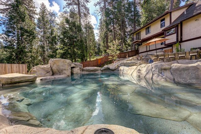 10304 Banner Lava Cap Rd, Nevada City, CA 95959
