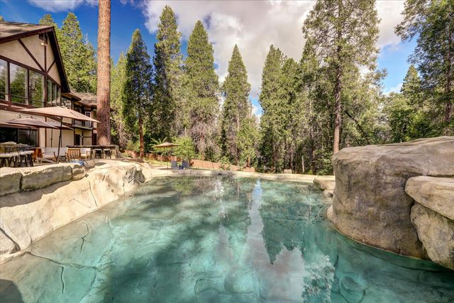 10304 Banner Lava Cap Rd, Nevada City, CA 95959