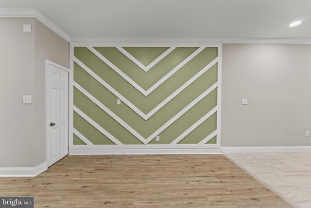 2560 ROBB ST, Baltimore, MD 21218