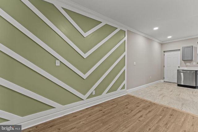 2560 ROBB ST, Baltimore, MD 21218