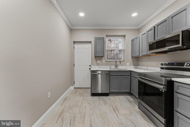 2560 ROBB ST, Baltimore, MD 21218