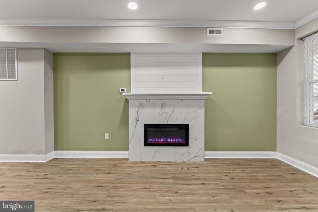 2560 ROBB ST, Baltimore, MD 21218