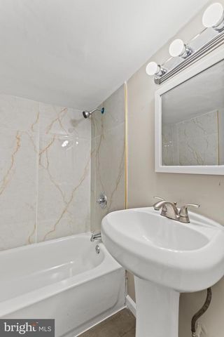 2560 ROBB ST, Baltimore, MD 21218