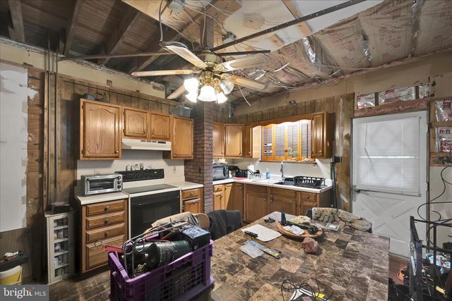 428 LAUREL ST, Minersville, PA 17954