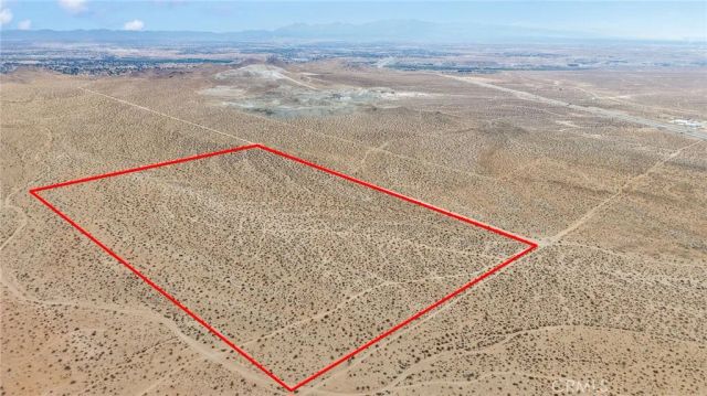 1111 Los Padres, Apple Valley, CA 92307