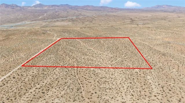 1111 Los Padres, Apple Valley, CA 92307