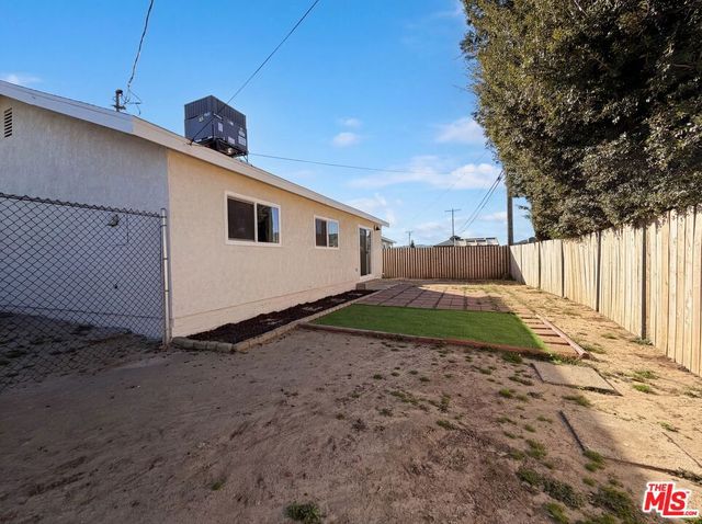 14719 Sandy Ridge Road, Lake Hughes, CA 93532