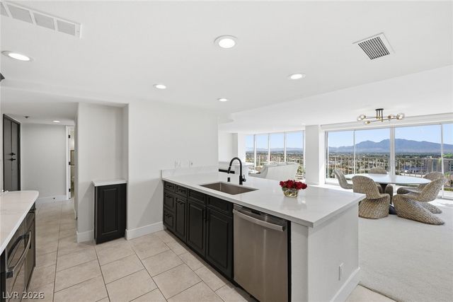 3111 Bel Air Drive 15D, Las Vegas, NV 89109