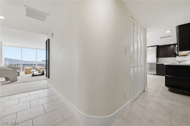 3111 Bel Air Drive 15D, Las Vegas, NV 89109