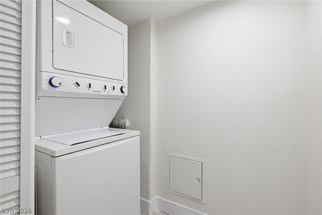 3111 Bel Air Drive 15D, Las Vegas, NV 89109