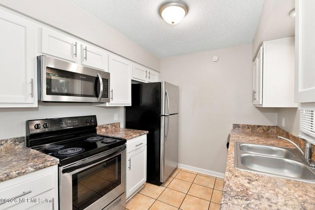 6069 ANGLIA Drive, Jacksonville, FL 32244