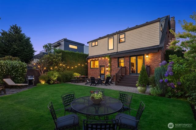 4737 46th Avenue NE, Seattle, WA 98105