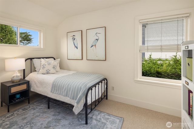 4737 46th Avenue NE, Seattle, WA 98105