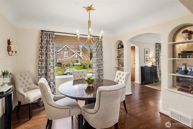 4737 46th Avenue NE, Seattle, WA 98105