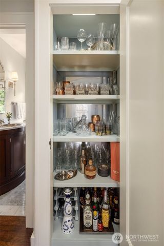 4737 46th Avenue NE, Seattle, WA 98105